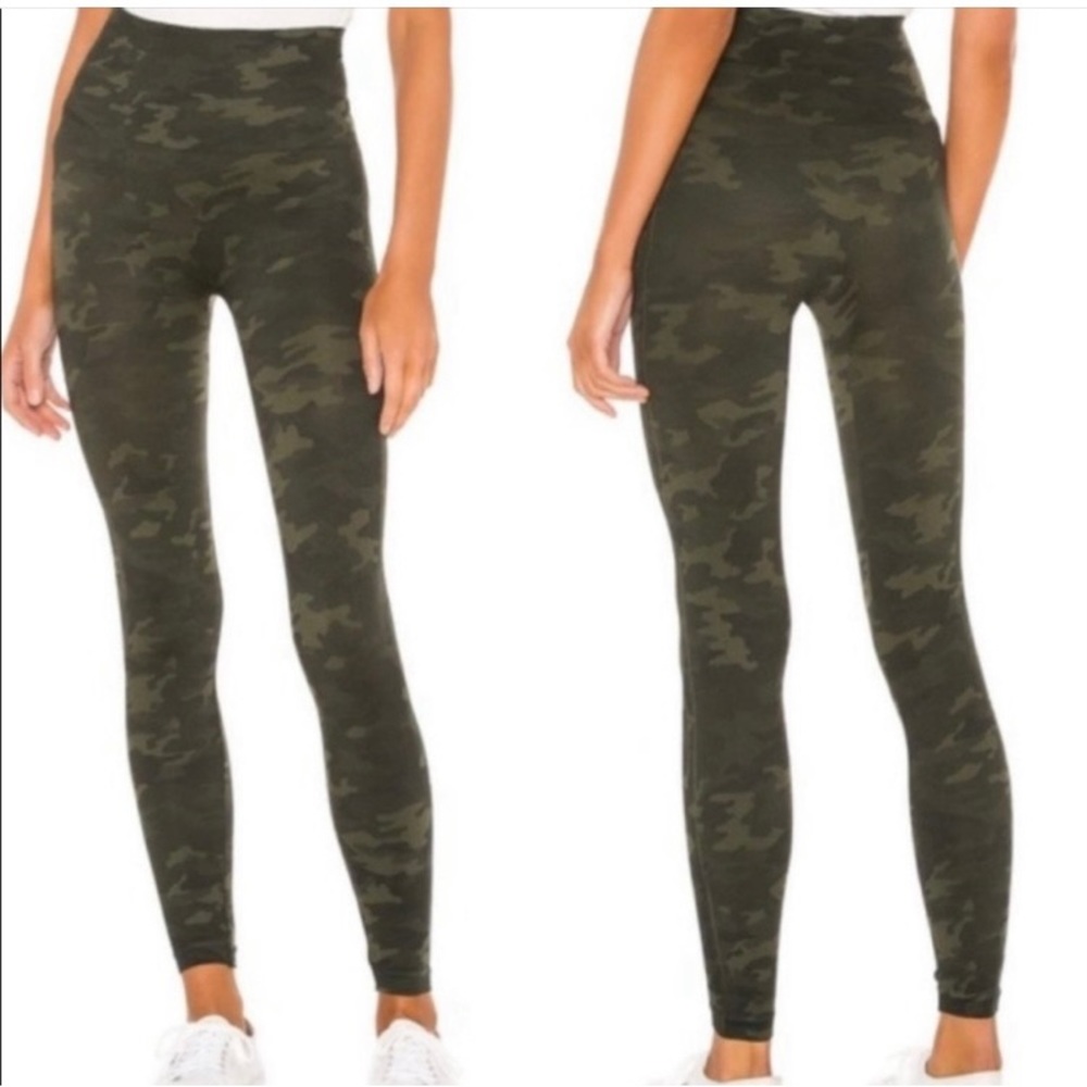 SPANX Look At Me Now Seamless Leggings Green Camo Size Medium M